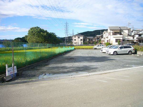 松山モータープール