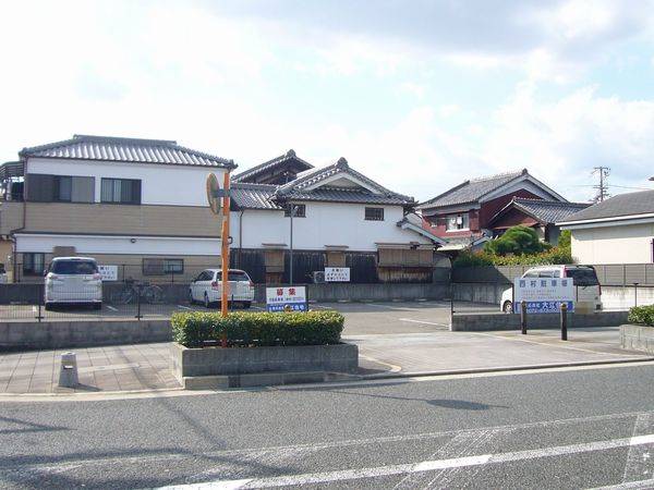 西村駐車場